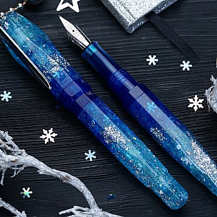 Benu Astrogem Christmas Limited Edition Reservoarpenna Benu Astrogem Christmas Limited Edition Reservoarpenna