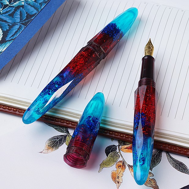 Benu Briolette Fiery Azure Caneta de Tinta Permanente