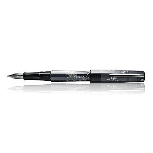 Benu Euphoria Caviar Fountain pen