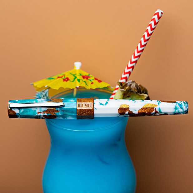 Benu Euphoria Blue Hawaiian Caneta Tinteiro