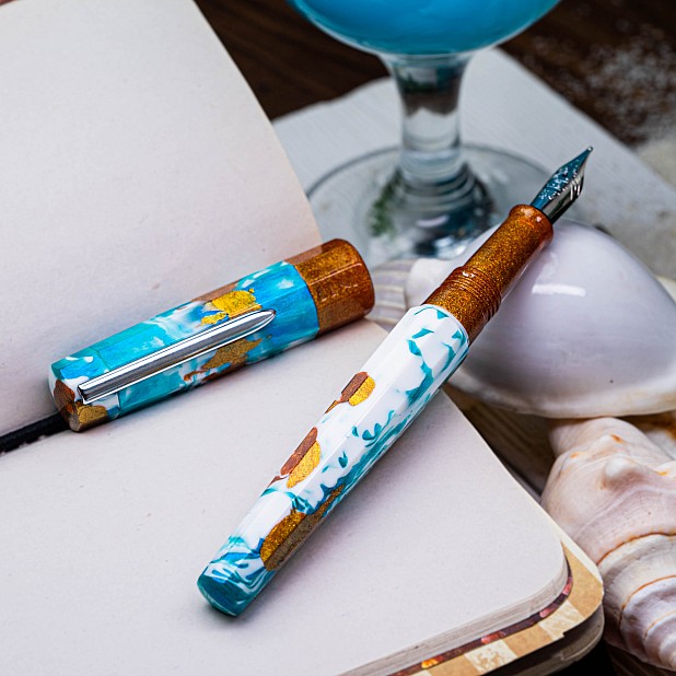 Benu Euphoria Blue Hawaiian Caneta Tinteiro