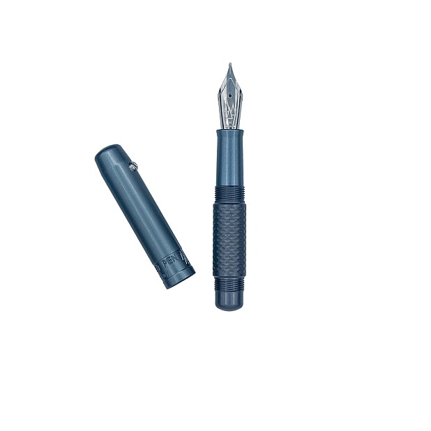 Black Forest Pen Premium MultiMill Minimo Aluminum Titanium Grey Caneta de Tinta Permanente