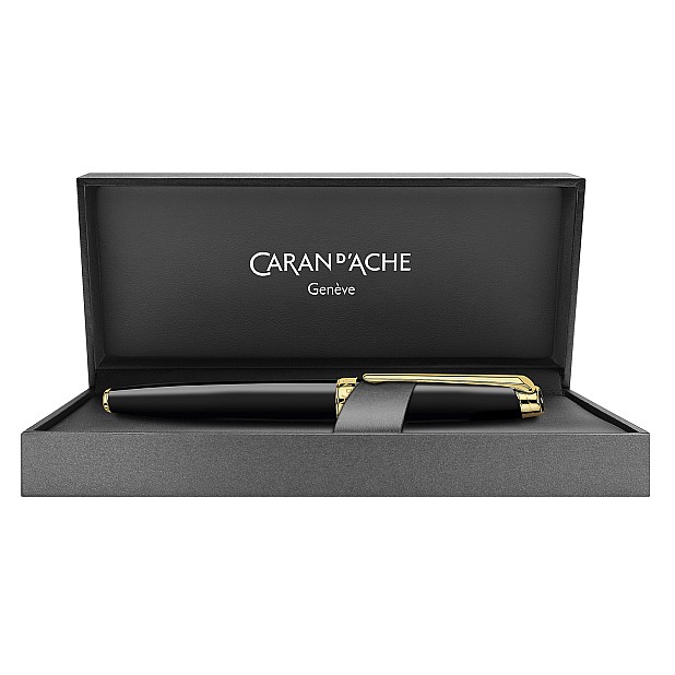 Caran d'Ache Léman Ebony Black GT Fountain pen