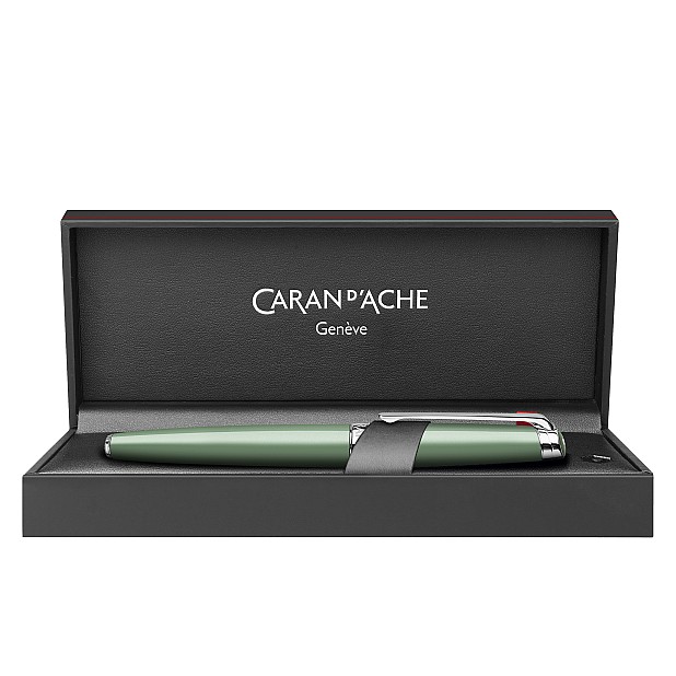 Caneta-tinteiro Caran d'Ache Léman Terre d'Ombre