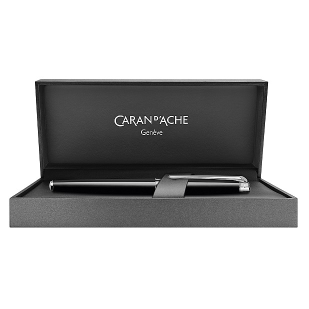 Caran d'Ache Léman Slim Ebony Black ST Fountain pen
