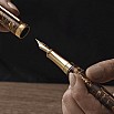 Stylo plume Caran d'Ache Léman Toile de Jouy, édition limitée