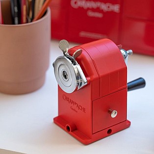 Caran d'Ache Standard Edition Metalen Red  Puntenslijper