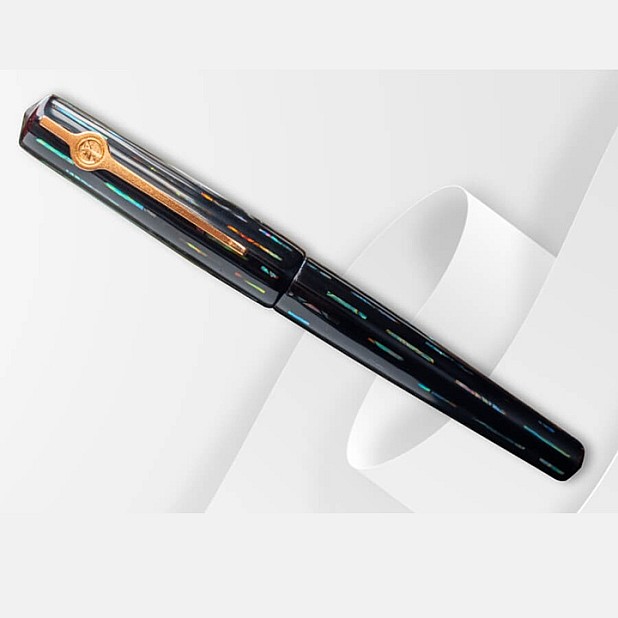 ConCoPens Mother-of-Pearl Lacquer Inlay Bolide 2 Vulpen