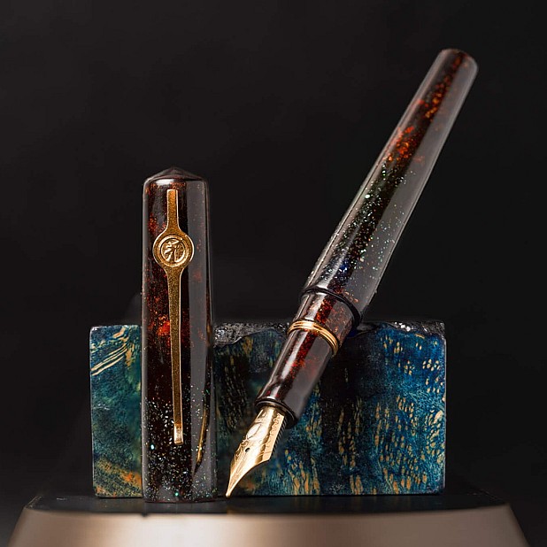 ConCoPens Vietnamese Lacquer Galaxy 01 Reservoarpenna