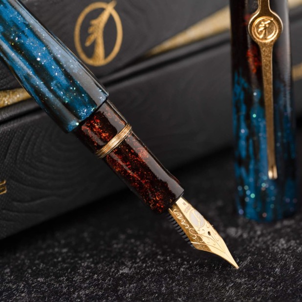 ConCoPens Vietnamese Lacquer Galaxy 02 Stylo Plume