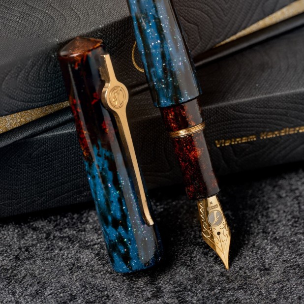 ConCoPens Vietnamese Lacquer Galaxy 02 Stylo Plume