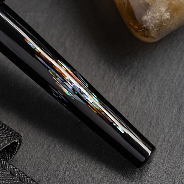 ConCoPens Mother-of-Pearl Lacquer Inlay Noctilux Reservoarpenna