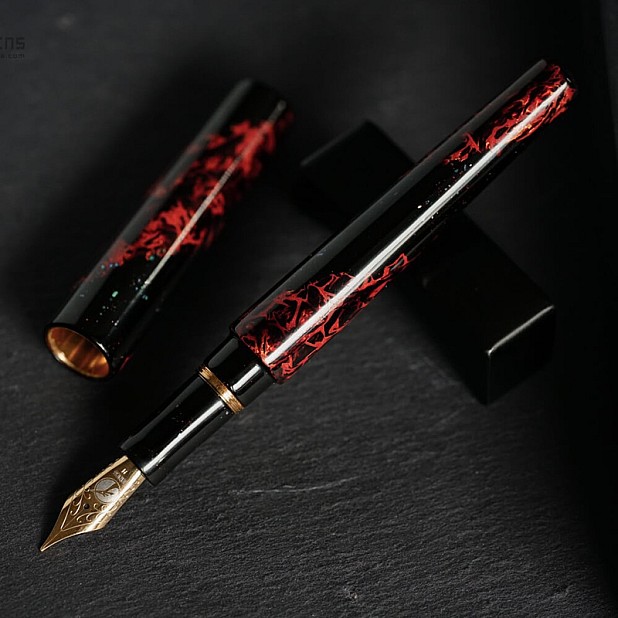 ConCoPens Vietnamese Lacquer Inferno Stylo Plume