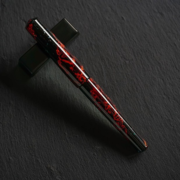 ConCoPens Vietnamese Lacquer Inferno Stylo Plume