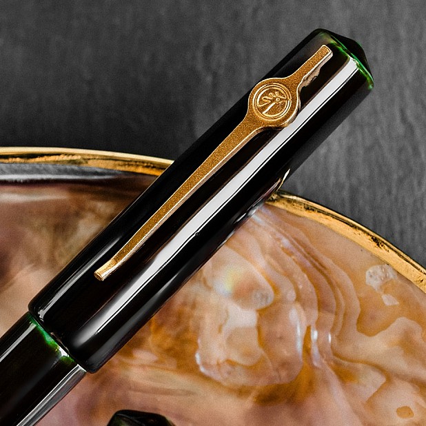 ConCoPens Vietnamese Lacquer Mộc Jade Line  Füllfederhalter