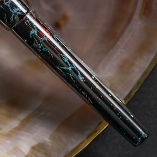 ConCoPens Vietnamese Lacquer Obsidia Stylo Plume
