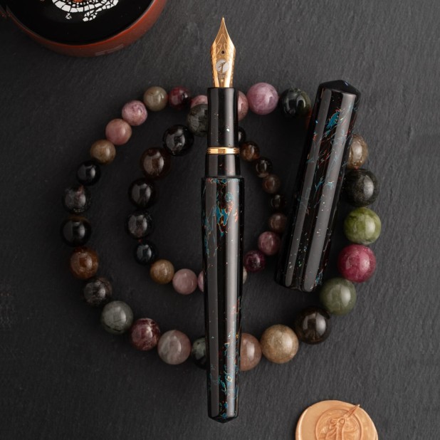 ConCoPens Vietnamese Lacquer Obsidia Stylo Plume