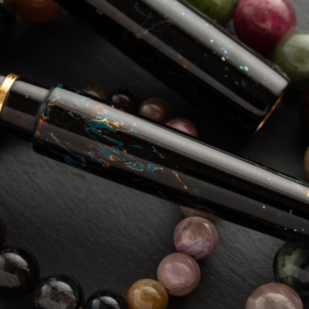ConCoPens Vietnamese Lacquer Obsidia Stylo Plume