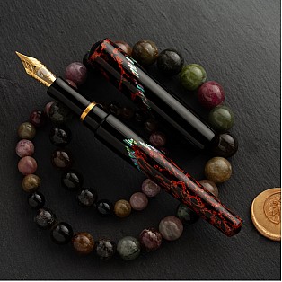 ConCoPens Vietnamese Lacquer Pyre Stylo Plume