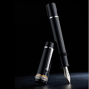 Delta Magnifica Orange Oversize ST Fountain pen