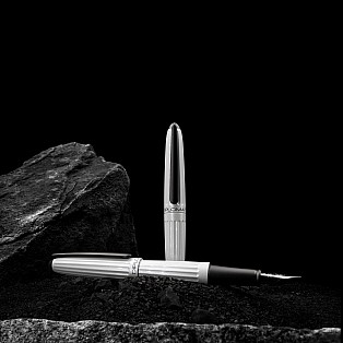 Diplomat Aero Pearl White Vulpen
