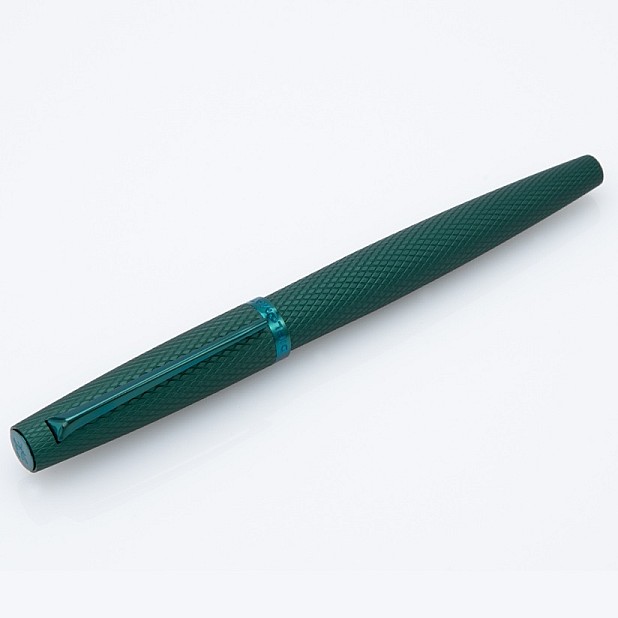 Diplomat Viper Green Guilloche Fountain pen