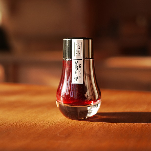 Dominant Industry Pearl No.013 Christmas Red 25ml Bouteille d'encre