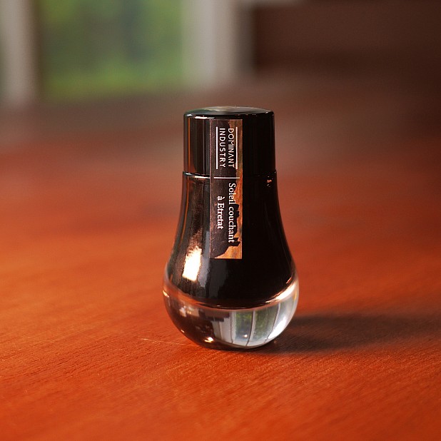 Dominant Industry Standard No.120 Soleil Couchan a Etretat 25ml Botella de tinta