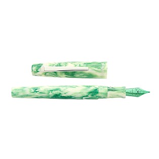 Esterbrook Camden Northern Lights Icelandic Green DiamondCast Fountain pen Esterbrook Camden Northern Lights Icelandic Green DiamondCast Fountain pen