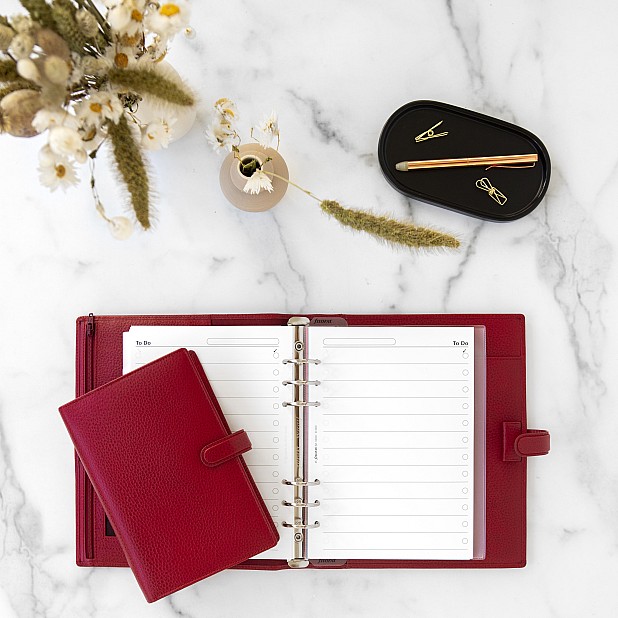 Filofax Finsbury Scarlet A5 Organizer