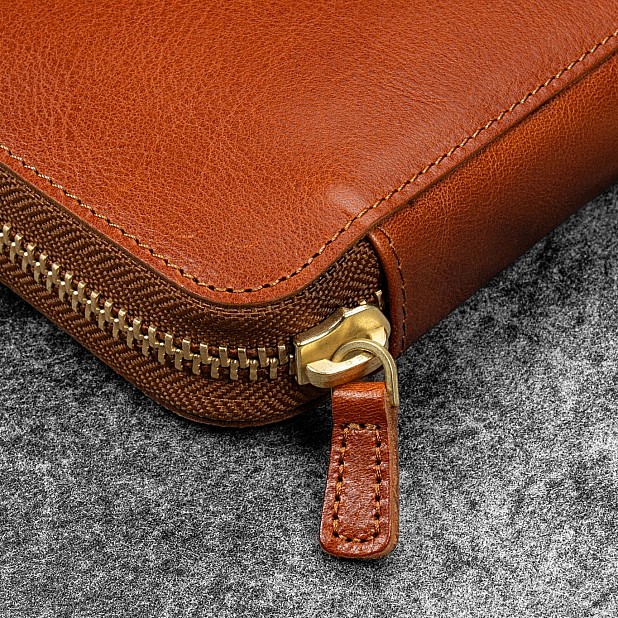 Galen Leather Legacy Zippered 6 Slots Deep Cognac Penetui