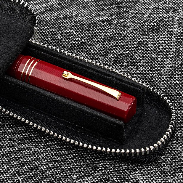Galen Leather Magnum Opus Zippered Single Black Oversized Hard Pen Case