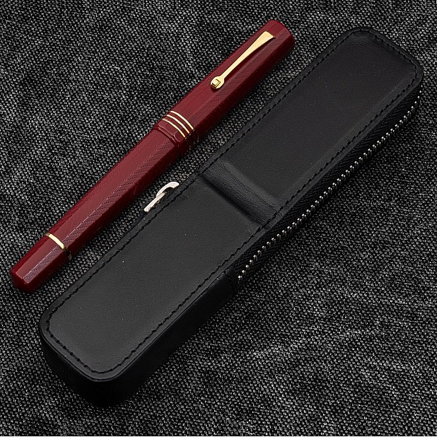 Galen Leather Magnum Opus Zippered Single Black Oversized Hard Pen Case