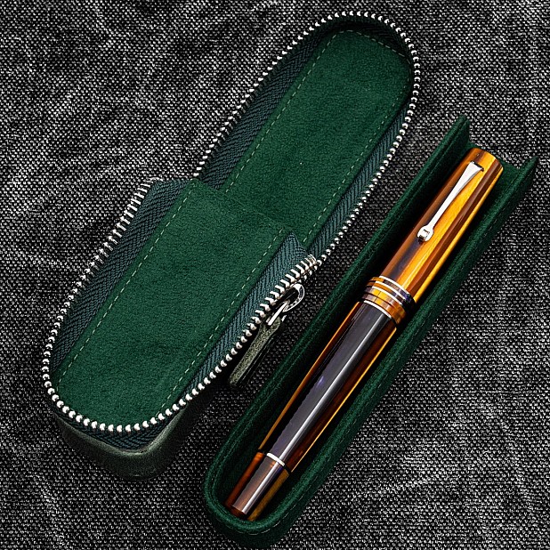 Galen Leather Magnum Opus Zippered Single Crazy Horse Forest Green Oversized Hard Pen Case