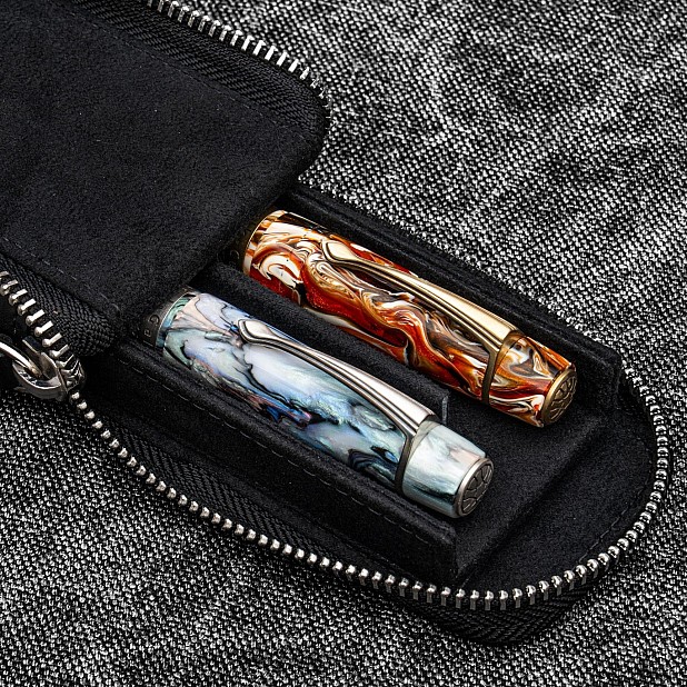 Galen Leather Magnum Opus Zippered 2 Slots Black Hard Pennenmap
