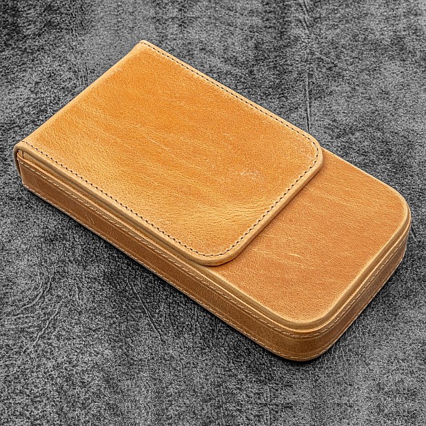 Galen Leather Magnum Opus 3 Slots Crazy Horse Honey Ochre Hard Pennenmap