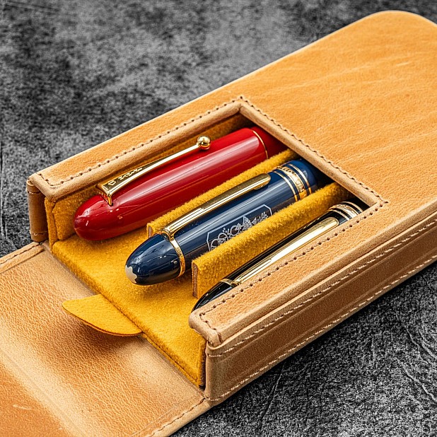 Galen Leather Magnum Opus 3 Slots Crazy Horse Honey Ochre Hard Pennenmap
