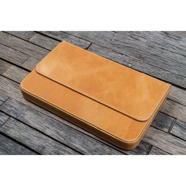 Galen Leather Magnum Opus 12 Slots Crazy Horse Honey Ochre Hard Pen Case
