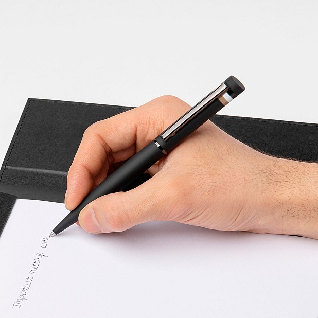 Hugo Boss Loop Iconic Black Kugelschreiber
