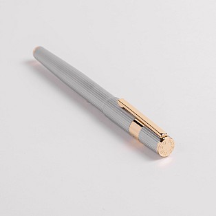 Hugo Boss Gear Pinstripe Silver GT Pluma estilográfica