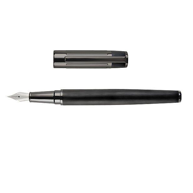 Hugo Boss Gear Ribs Black Fountain pen