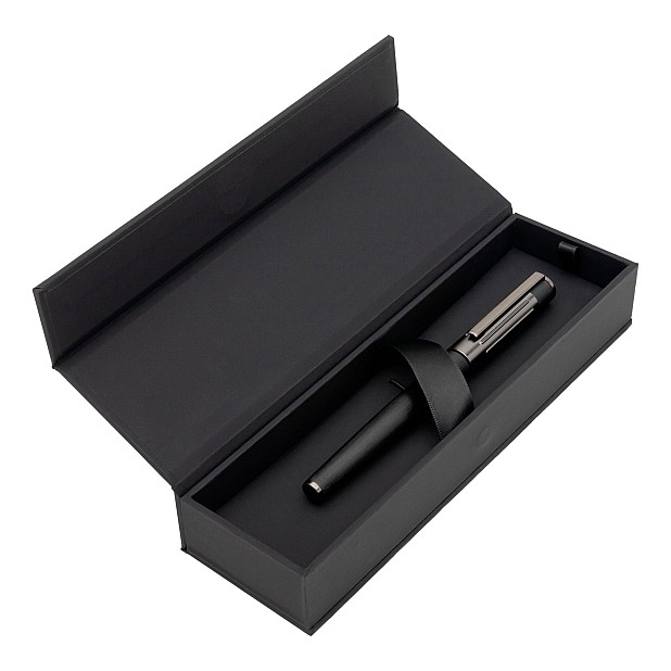 Hugo Boss Gear Ribs Black Tintenroller