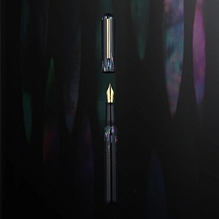 Ikkaku by Nahvalur Ye-Yu Urushi Raden Fountain pen