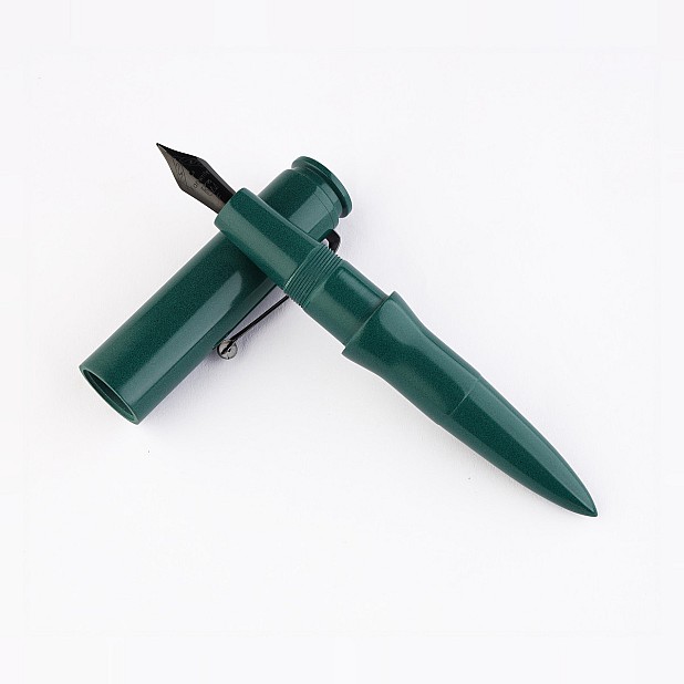 Kanwrite Magnum Bullet Emerald Green Ebonite BT Fountain Pen