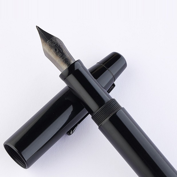 Kanwrite Mammoth Onyx Black Ebonite BT Fountain Pen