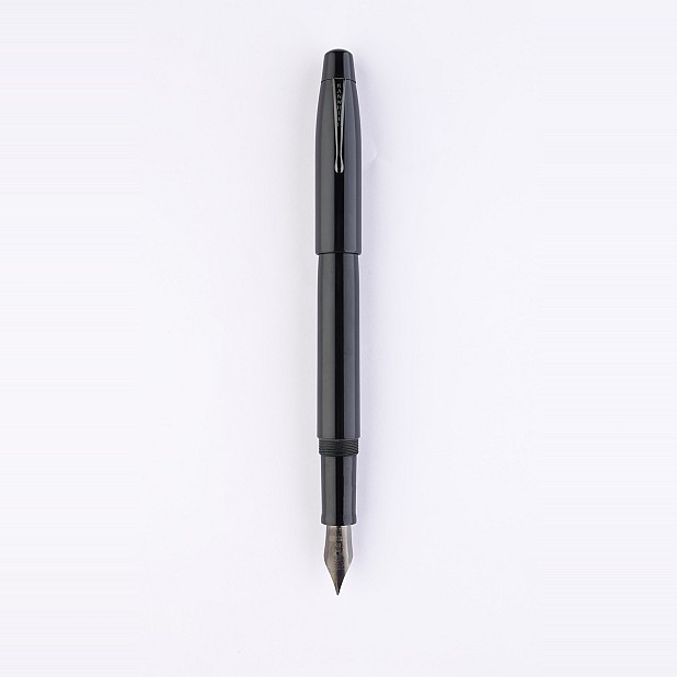 Kanwrite Mammoth Onyx Black Ebonite BT Fountain Pen