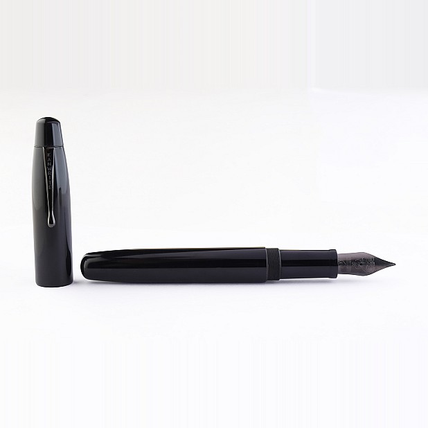 Kanwrite Mammoth Onyx Black Ebonite BT Fountain Pen