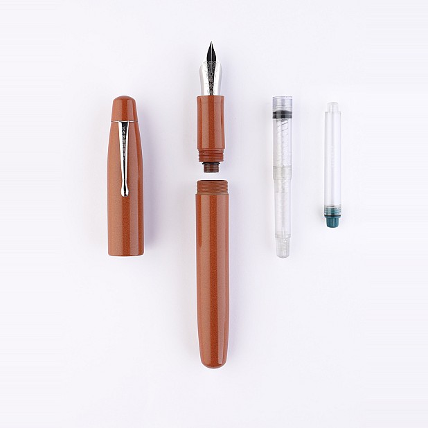Kanwrite Mammoth Saffron Sands Ebonite CT Fountain Pen