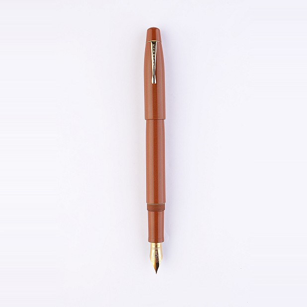 Kanwrite Mammoth Saffron Sands Ebonite GT Fountain Pen
