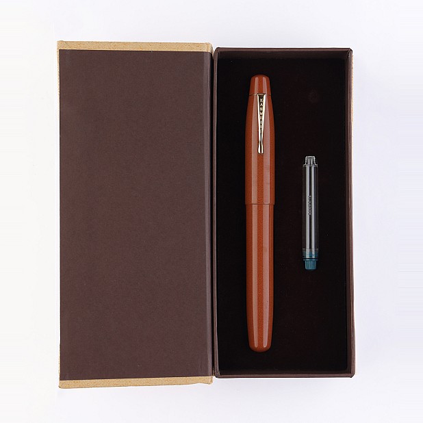 Kanwrite Mammoth Saffron Sands Ebonite GT Fountain Pen